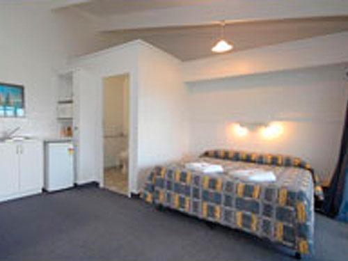 Ninety Mile Beach Holiday Park Waipapakauri Exterior photo